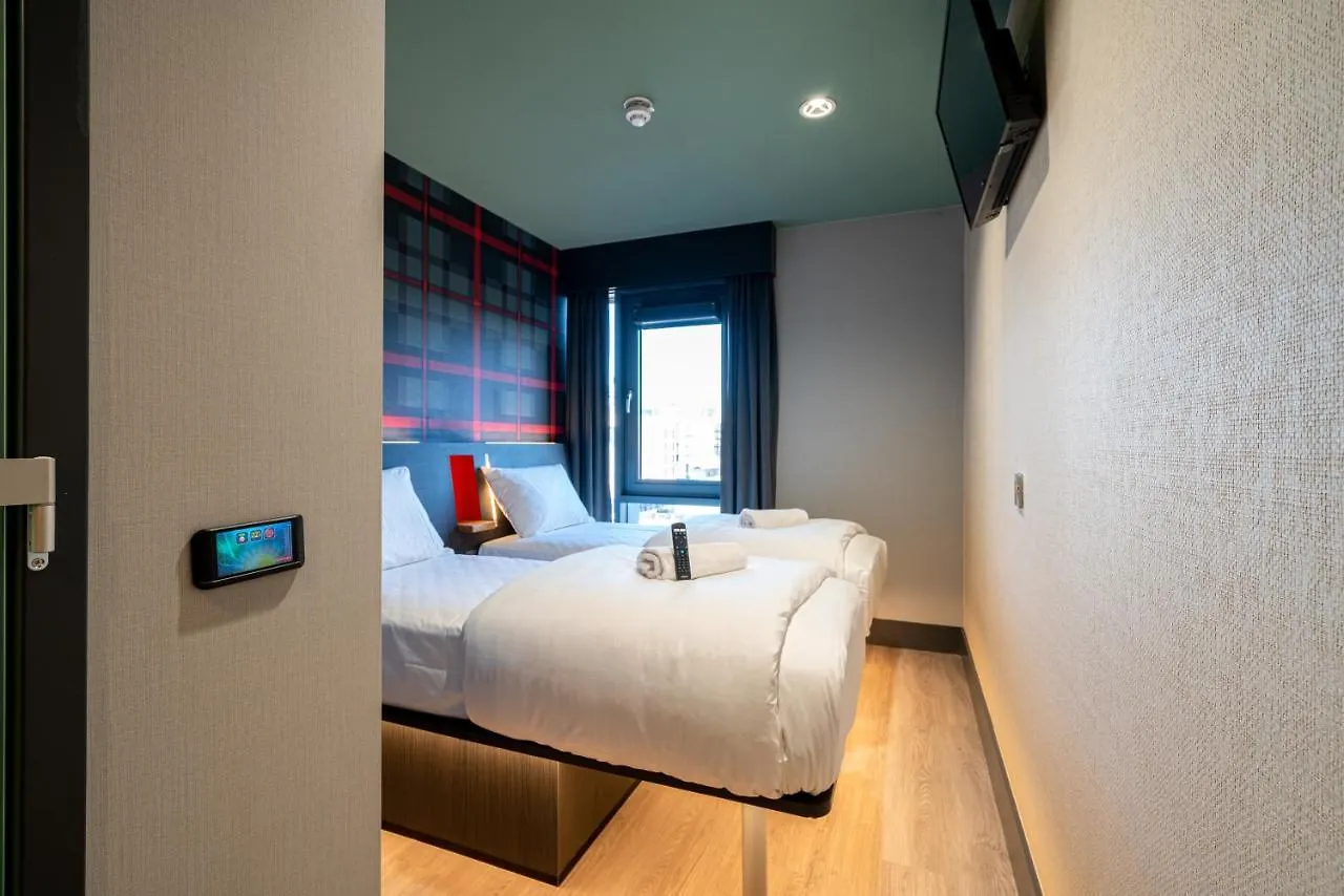 Easyhotel Dublin 0*,
